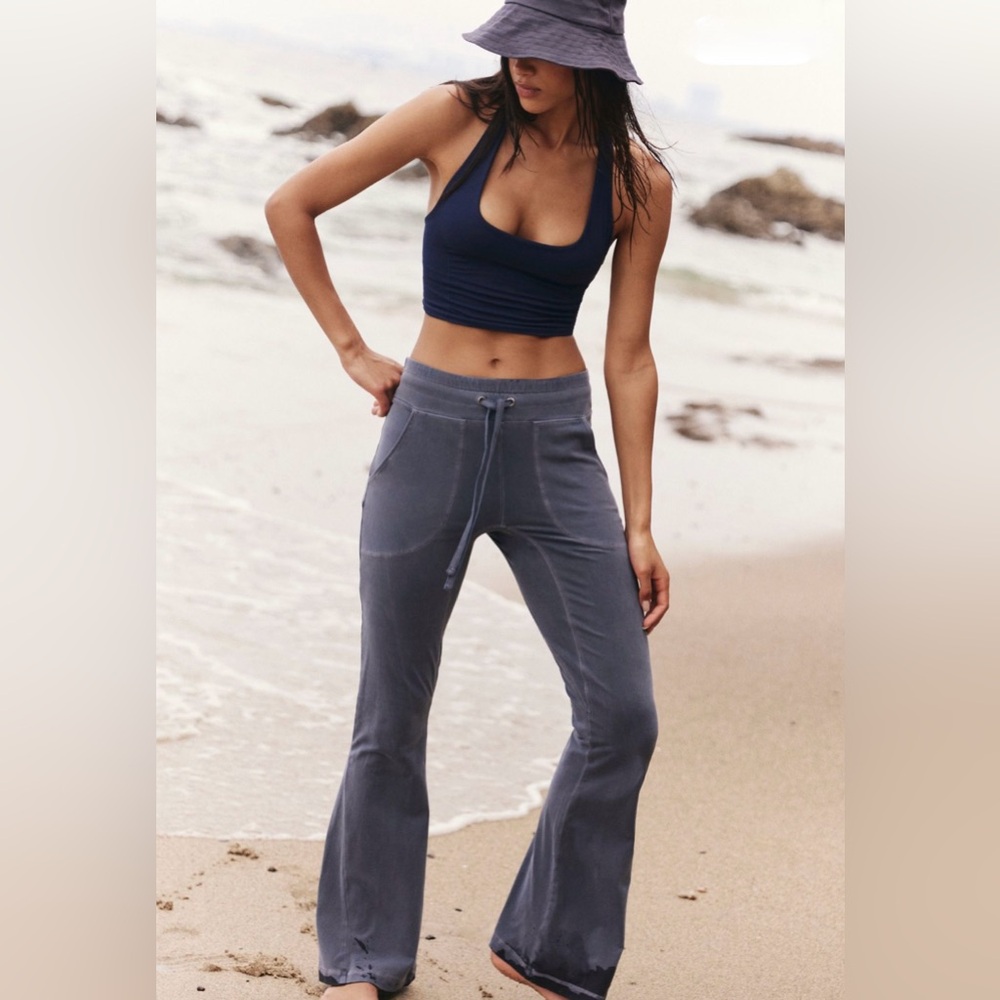 NWOT Free People Movement New Flow Flares In Color Vintage Indigo